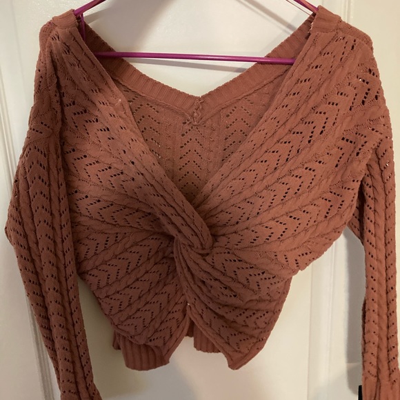 Jessica Simpson salmon/pink cropped sweater, size small - Picture 3 of 3